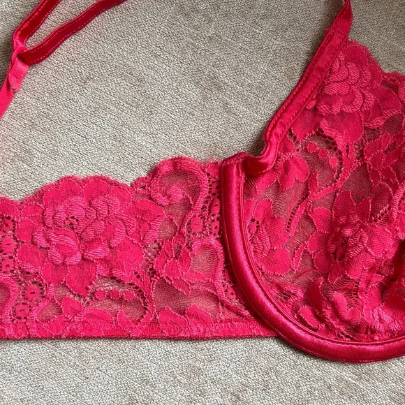 Vintage Christian Dior lace bra intimates - Picture 3 of 8